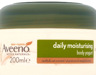 Aveeno Daily Moisturising Body Yogurt - Vanilla and Oat