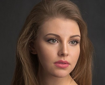 如何让肌肤更加光彩照人？